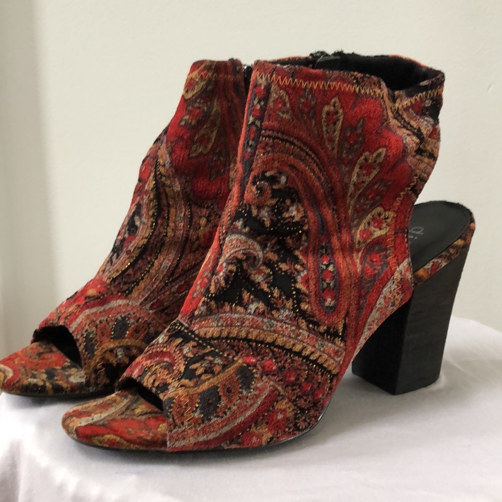 Diba Indie Bootie Size 7.5